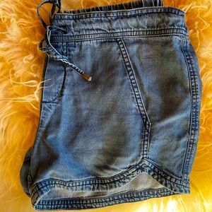 Splendid Jean shorts